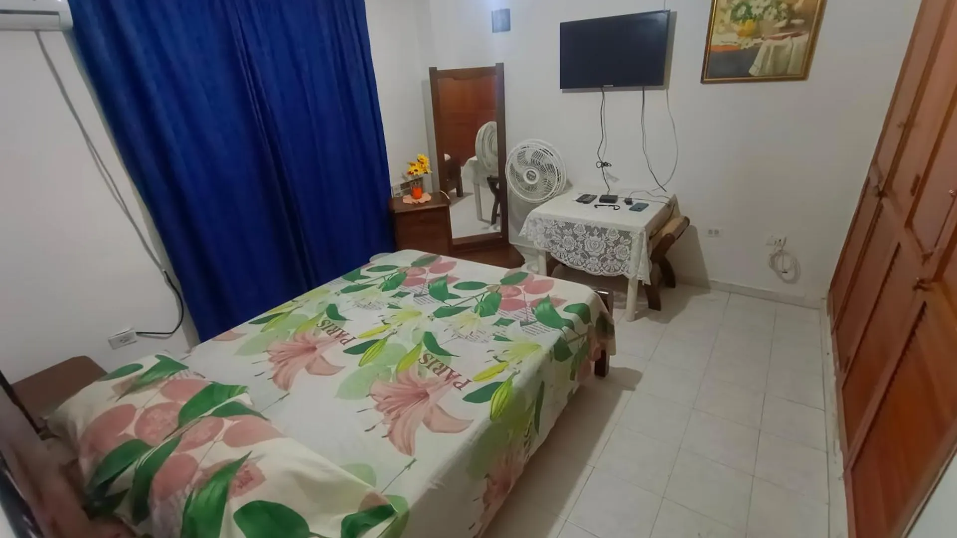 Apartment Habitacion Doble En Apartamento Castillos Del Loira Cartagena